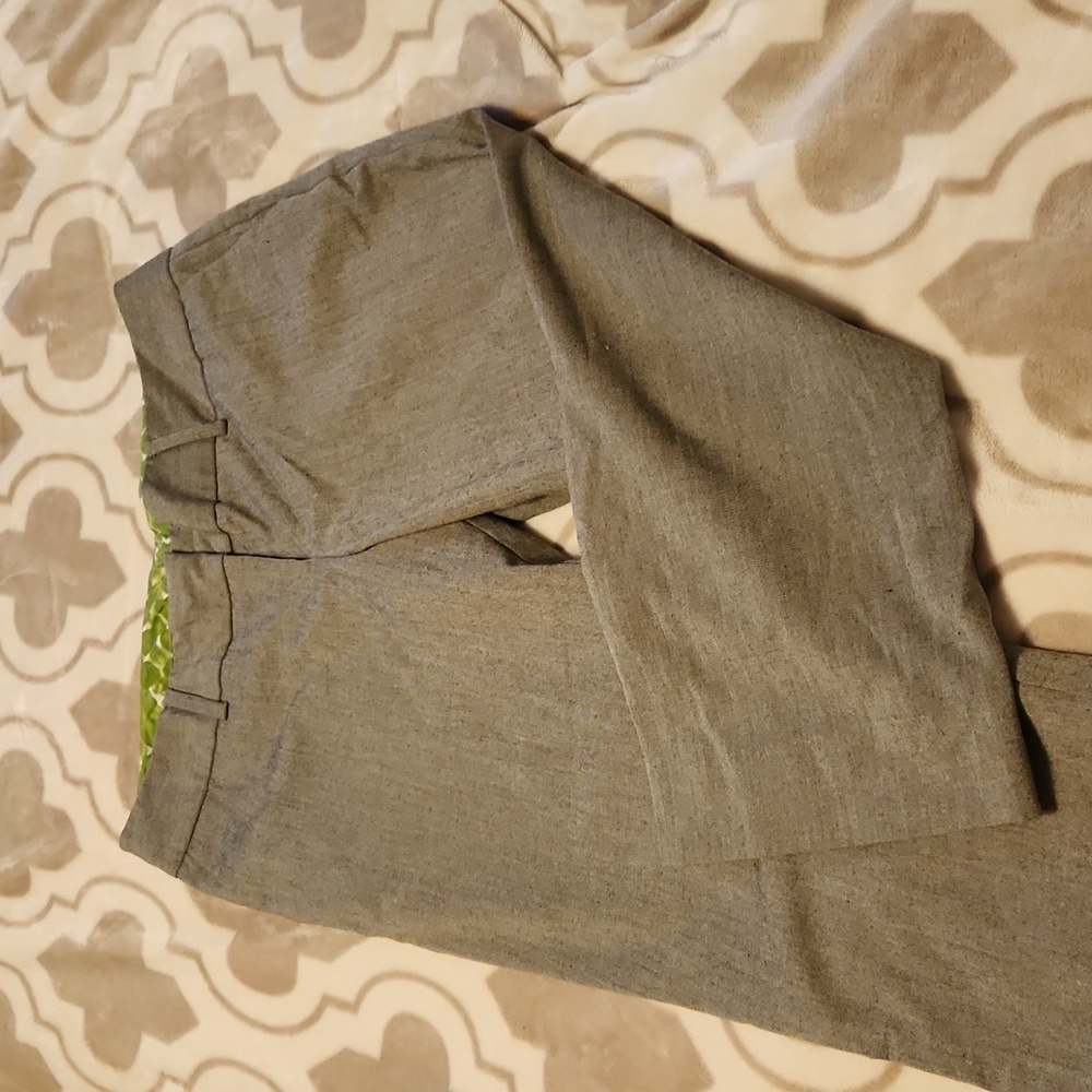 Isaac Mizrahi dressy capri